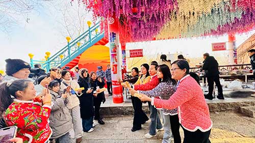 彩虹小镇“非卷不可”卷街3.jpg 彩虹小镇“非卷不可”卷街3.jpg