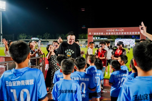 一场足球点燃一座城23.jpg