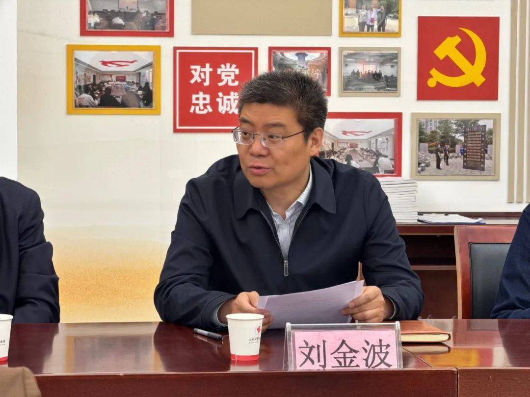 {KS:Field:Title} 第 4 张 {KS:Field:Title} 第 4 张