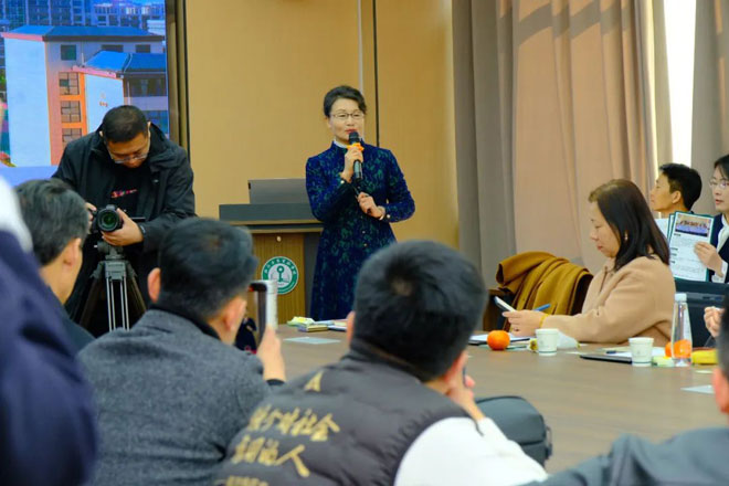 {KS:Field:Title} 第 7 张